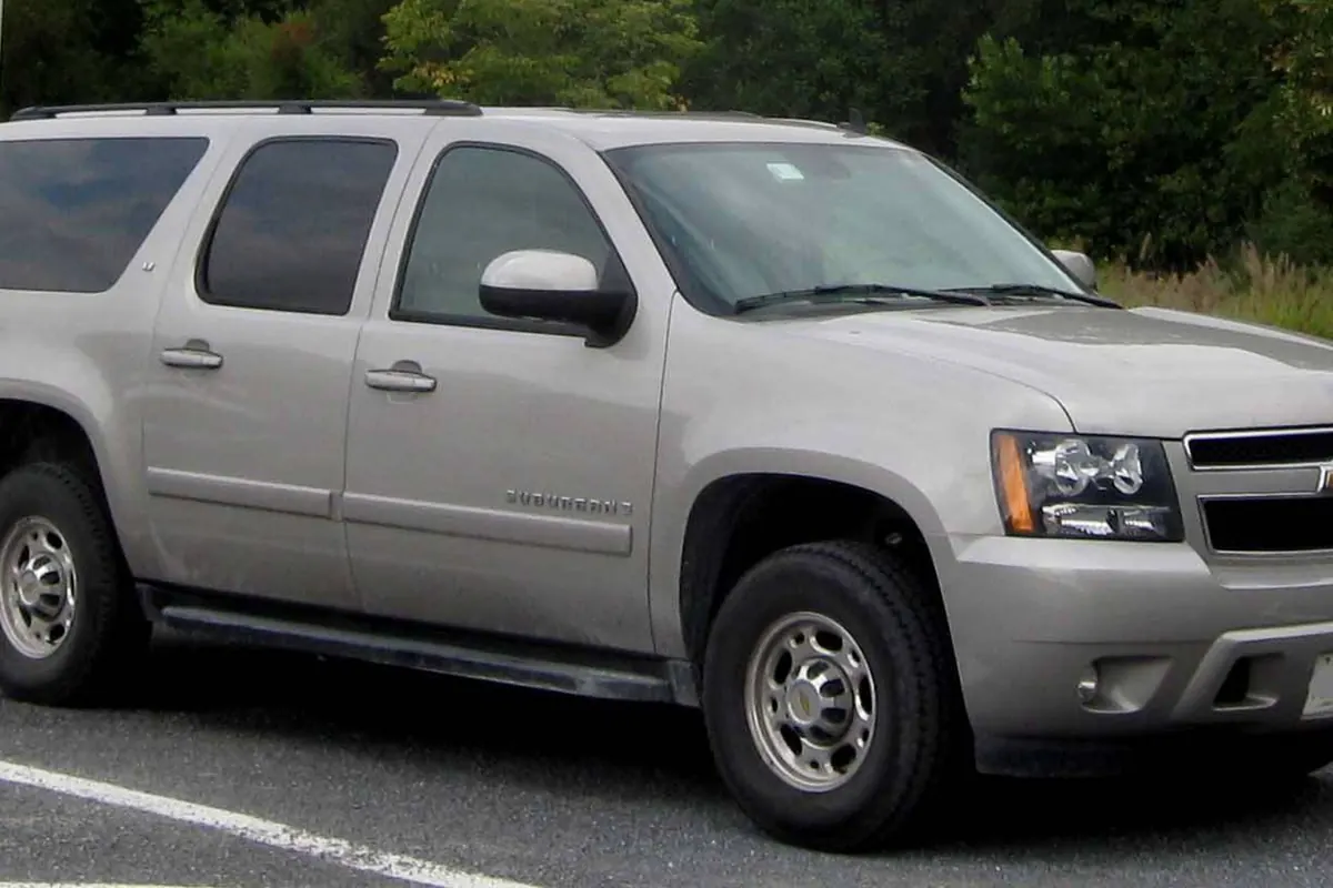 Chevrolet Suburban 2500