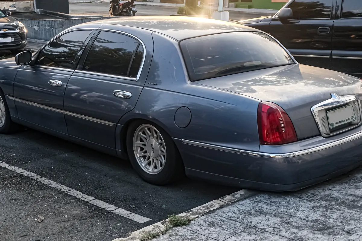 Lincoln Town Car